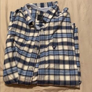 American eagle button down long sleeve